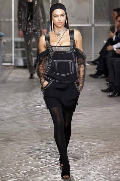 Look 57